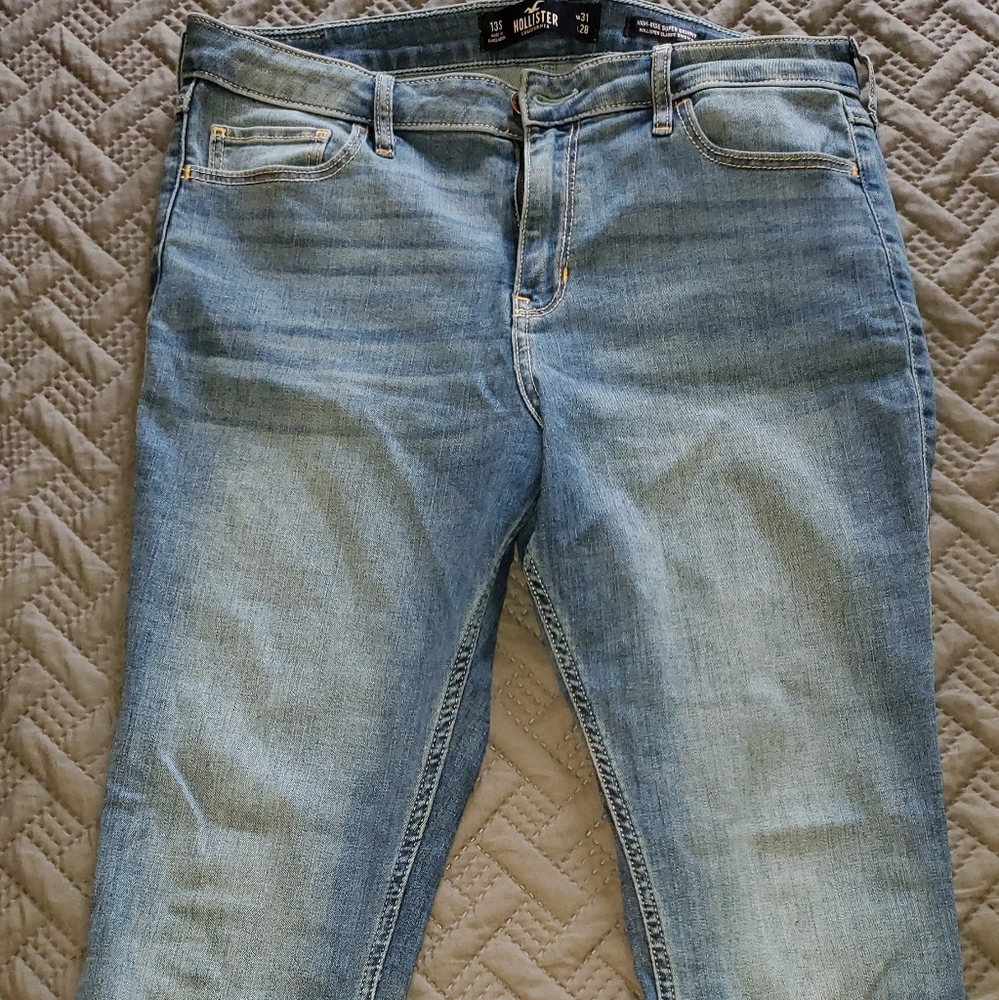 Blue hollister skinny jeans